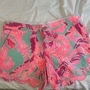 Lilly Pulitzer buttercup short
